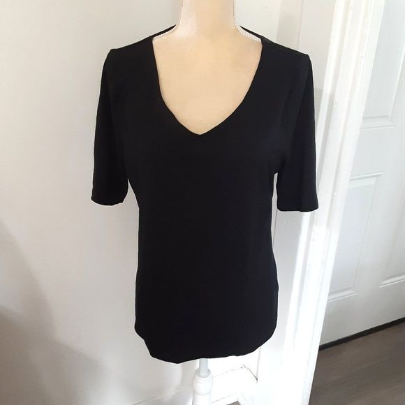 Talbots classic v-neck short sleeve tee L double lined front rayon spandex